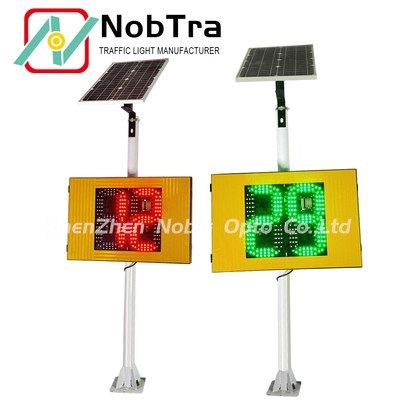 太阳能雷达交通信号灯 IP54耐候 具有高耐久性EC认证